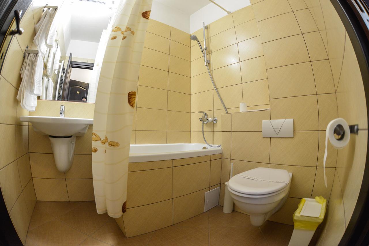 Hotel Posada Râmnicu Vâlcea 외부 사진